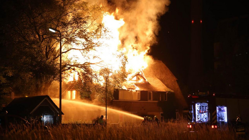 Felle Brand Legt Woningen Velsen Noord In De As Nh Nieuws