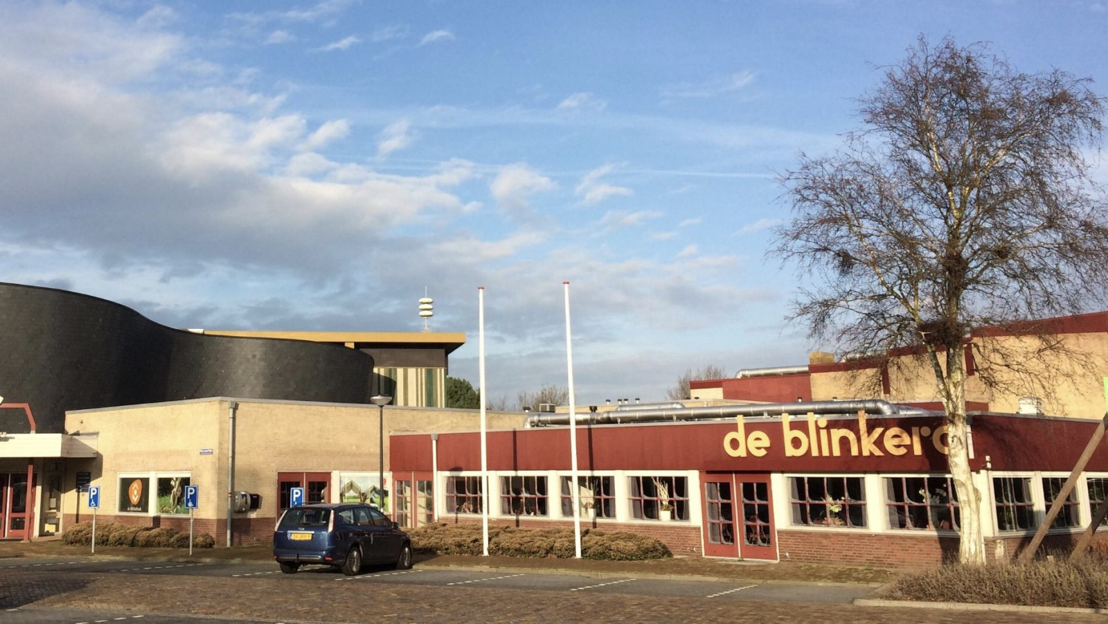 NH Nieuws - tijdelijke vergaderlocatie gemeenteraad Bergen