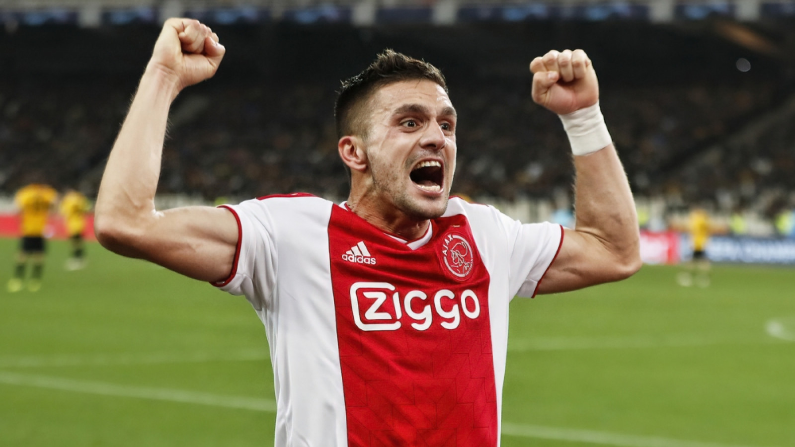 Tadic schiet Ajax naar overwintering in Champions League ...