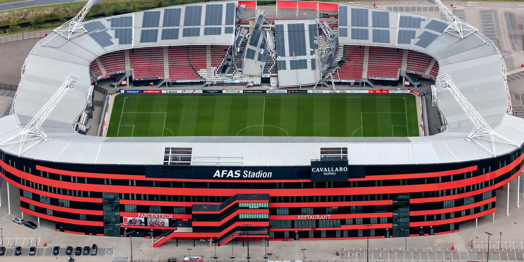 Az Voorziet Hoofdtribune Van Dakconstructie Op Symbolische Dag Nederlands Voetbal Tubantia Nl