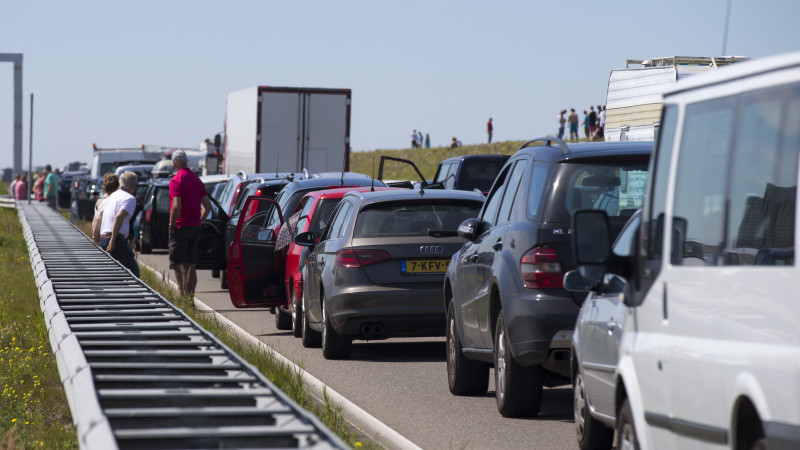 Afsluitdijk richting provincie afgesloten door ongeluk. Afsluitdijk richting provincie afgesloten door ongeluk.