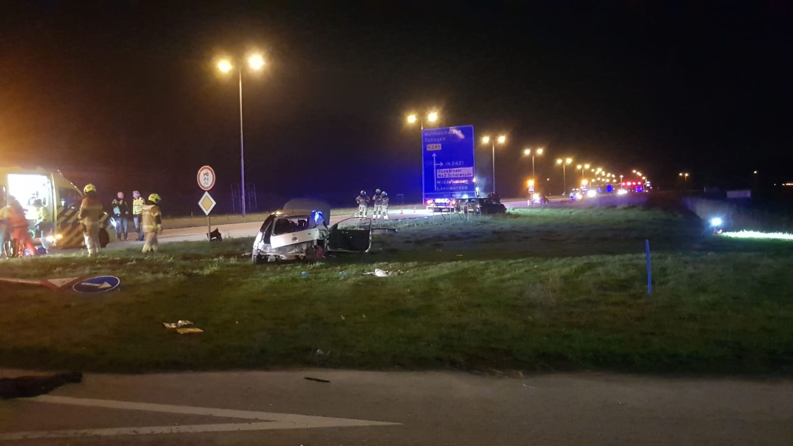 Meerdere gewonden bij ernstig auto-ongeluk in Noord-Scharwoude. Meerdere gewonden bij ernstig auto-ongeluk in Noord-Scharwoude.