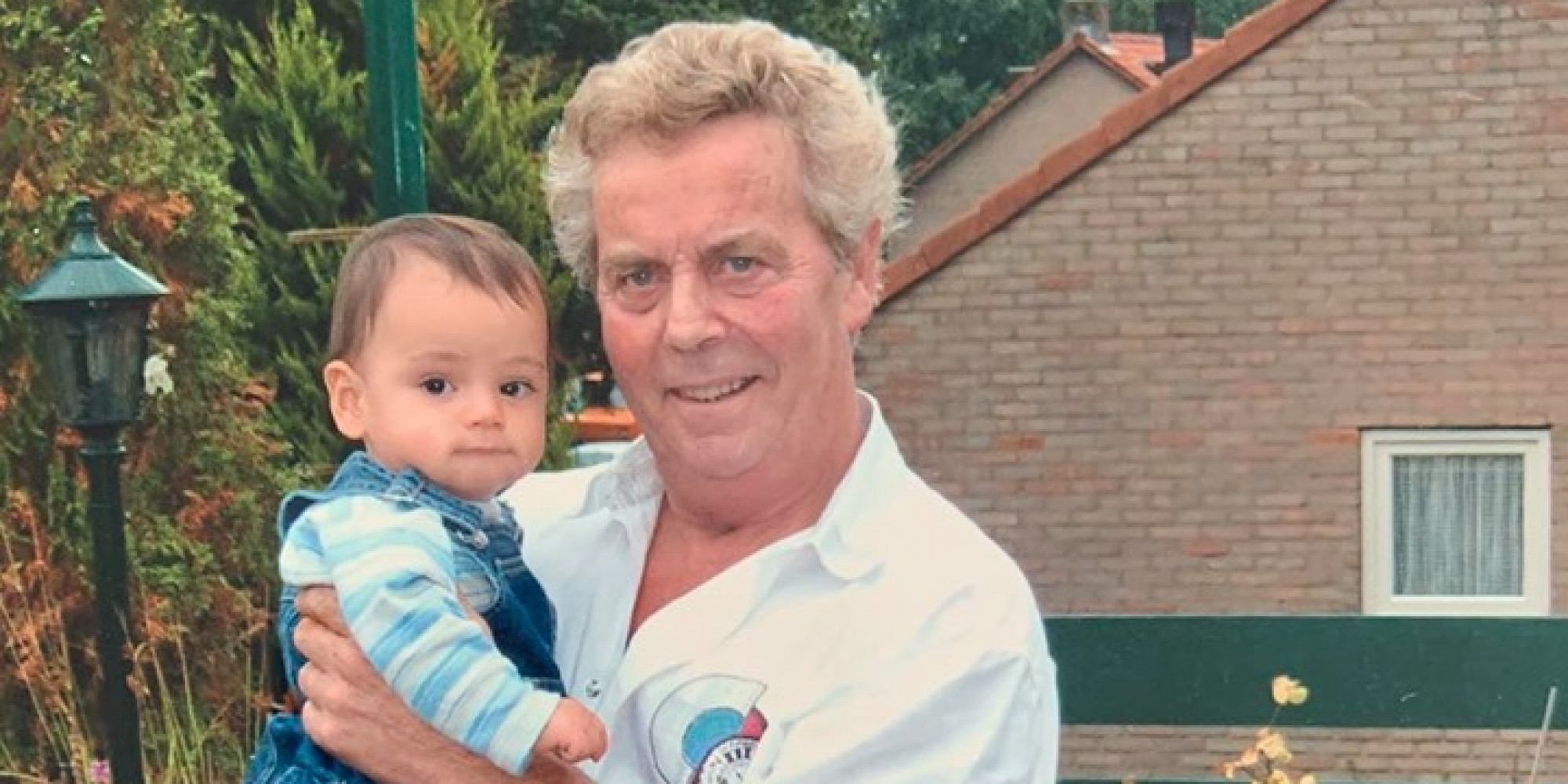Willem Hoveling met zijn kleinzoon
