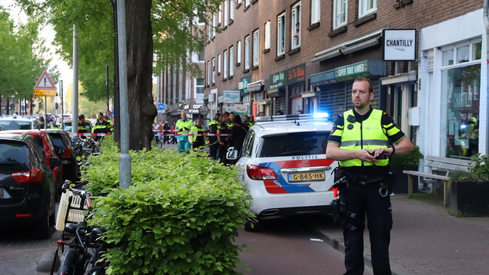 Gewonden Bij Steekpartij Amsterdam Oost Politie Massaal Aanwezig Nh Nieuws