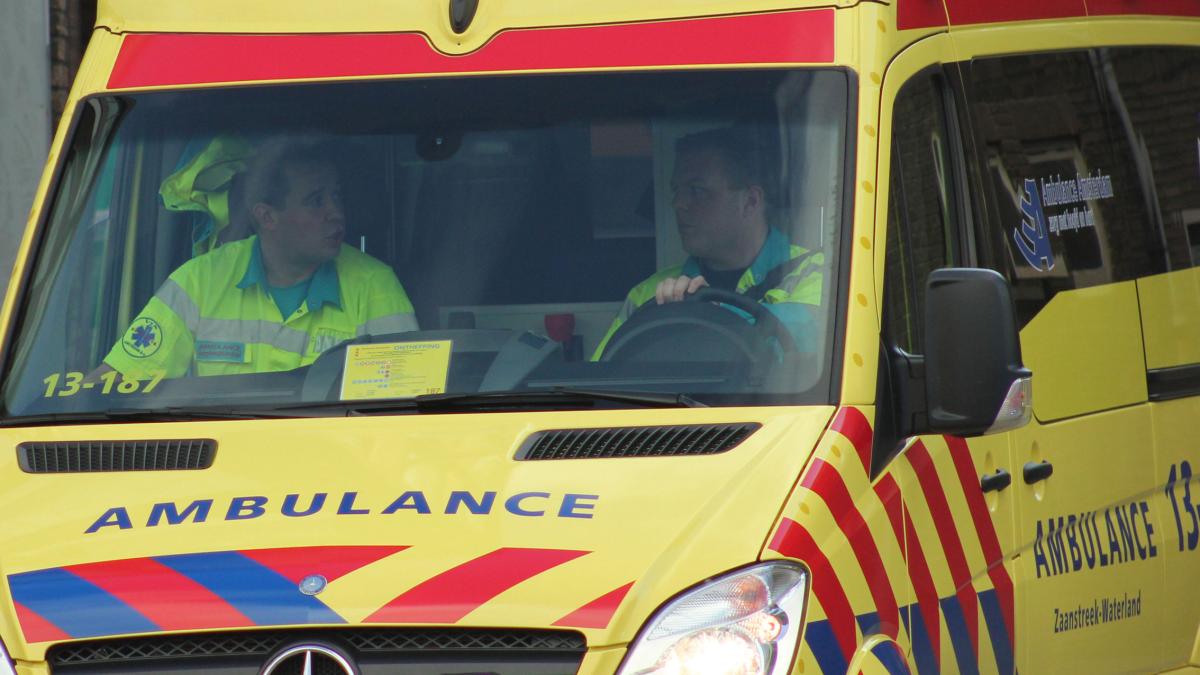 Fietser overlijdt na val in water in Oost-Graftdijk