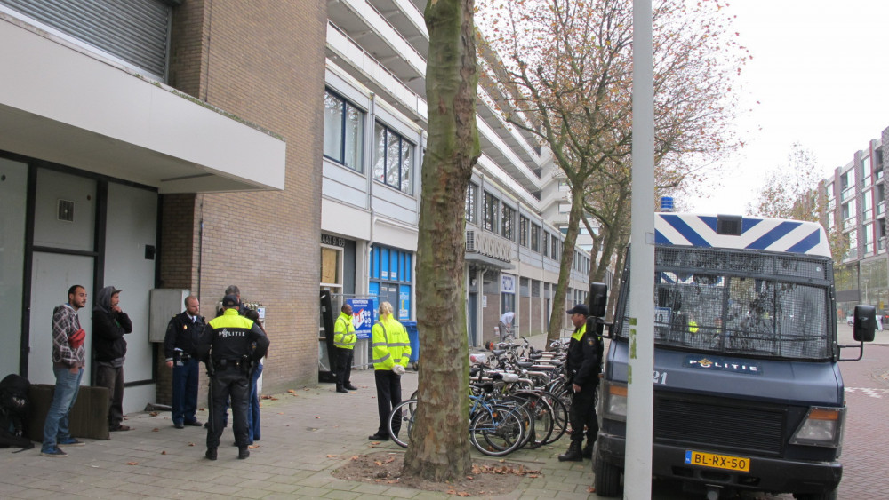 Massale Ontruiming In Amsterdam Slotervaart: Twee Krakers Opgepakt - NH ...