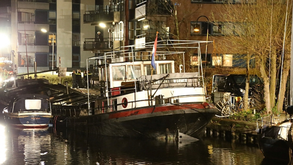 Woonboot Bomaanslag Wormer In Verkoop - NH Nieuws