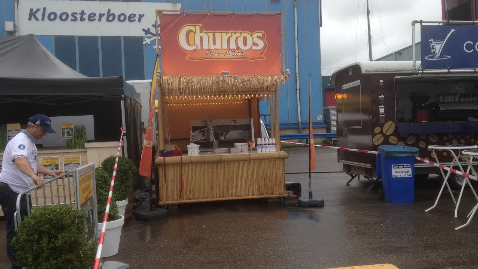 Auto botst op snackkraam bij PreSail in IJmuiden twee gewonden NH Nieuws