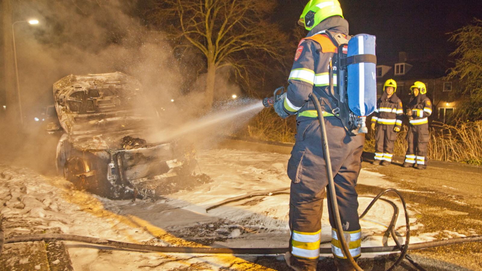 Auto gaat in vlammen op in Heemstede NH Nieuws