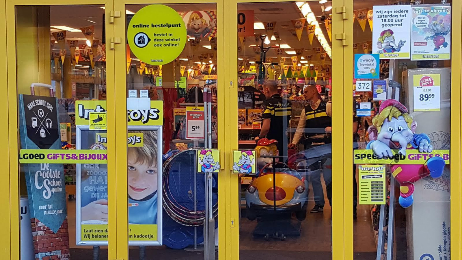 Alert Normaal doel Speelgoedwinkel Amsterdam Nieuw-West overvallen - NH Nieuws