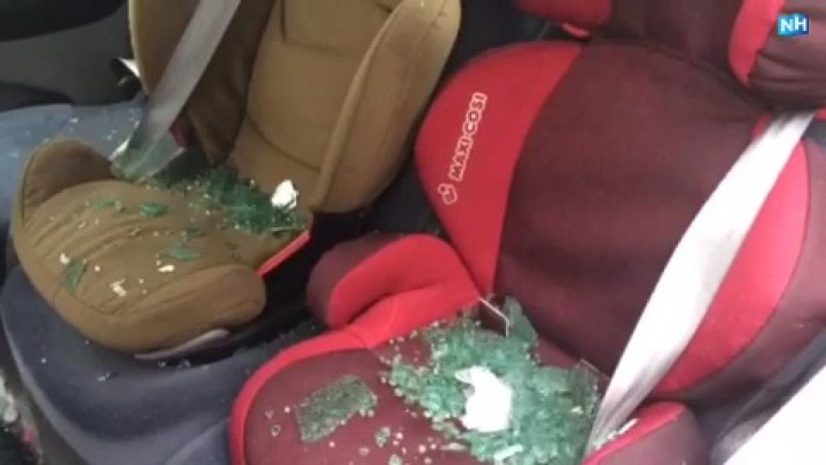 Windhoos trekt over provincie: veel schade aan daken, auto's en kassen