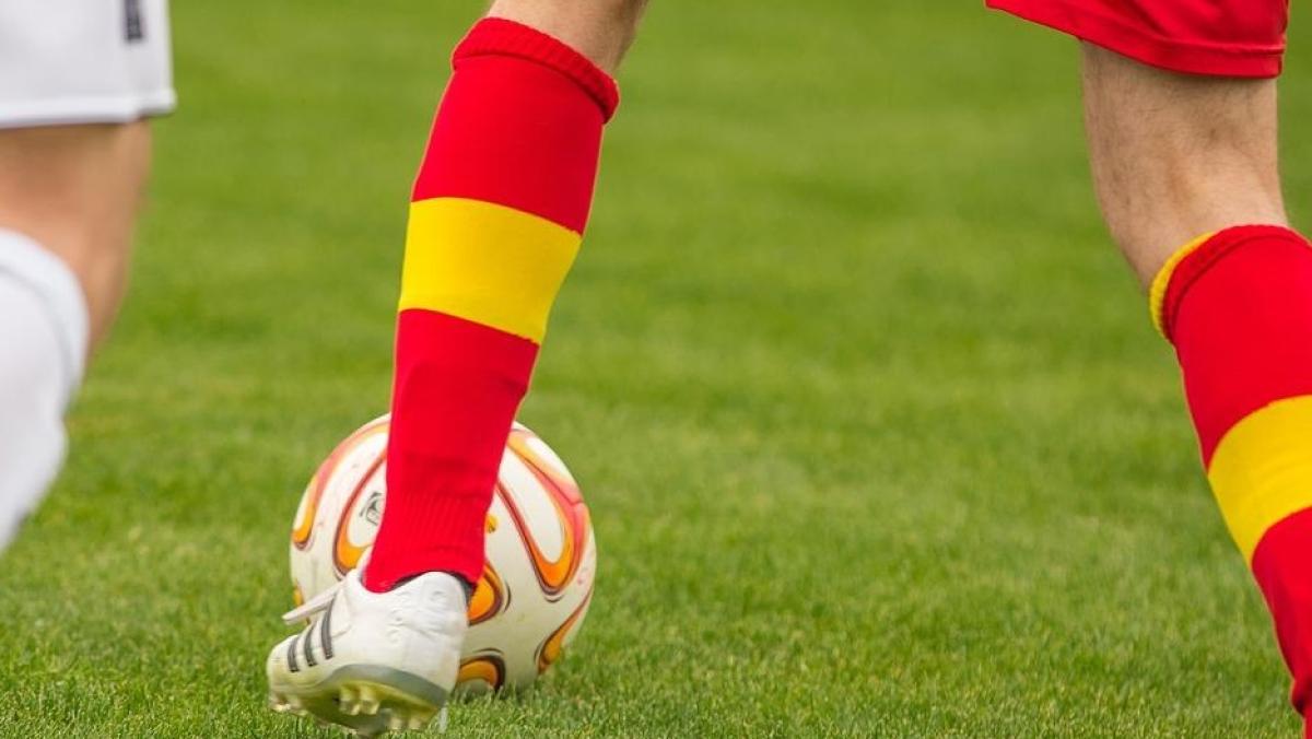 Kinderen krijgen sportieve uitnodiging van voetbalvereniging Opperdoes
