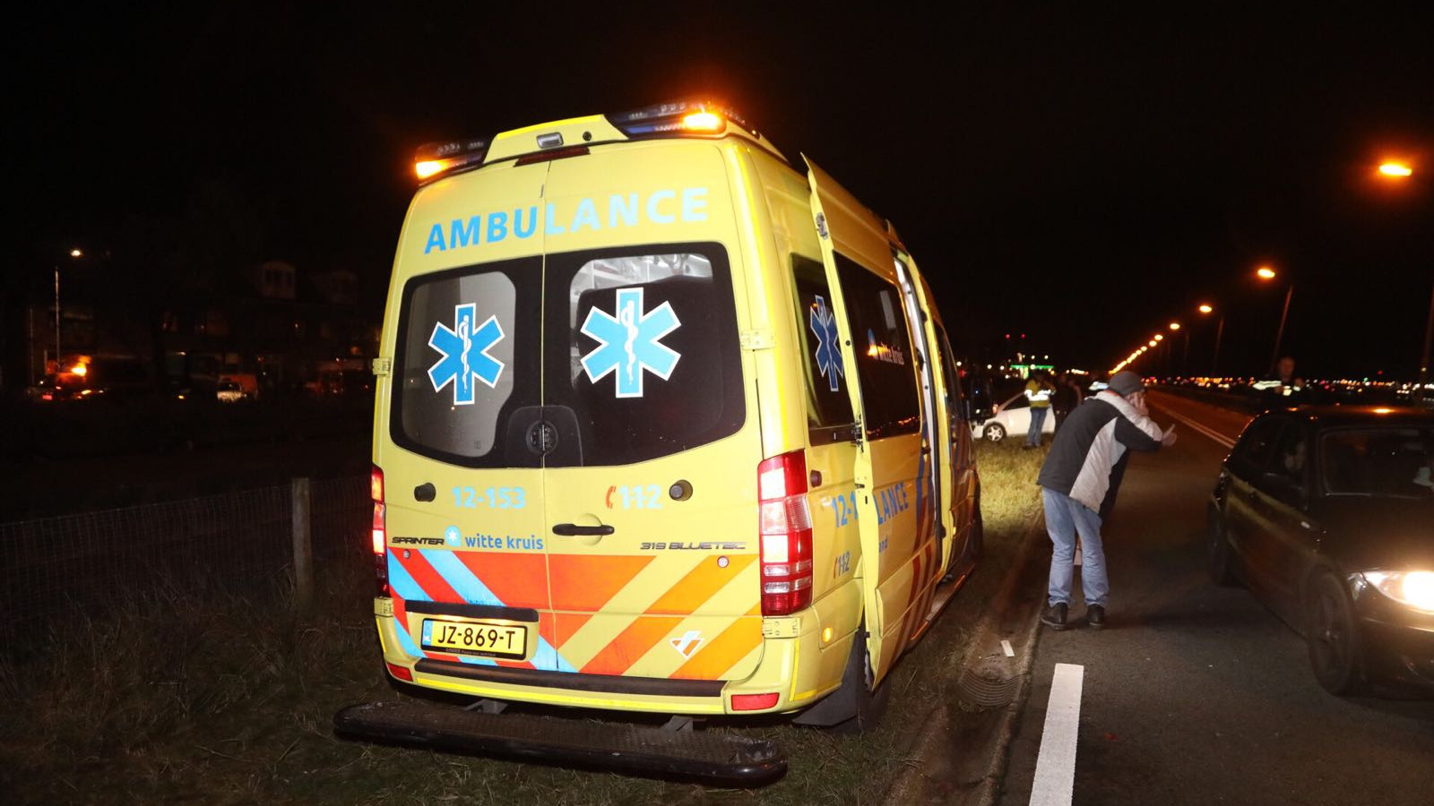 Bestuurder ramt auto met pech in IJmuiden NH Nieuws