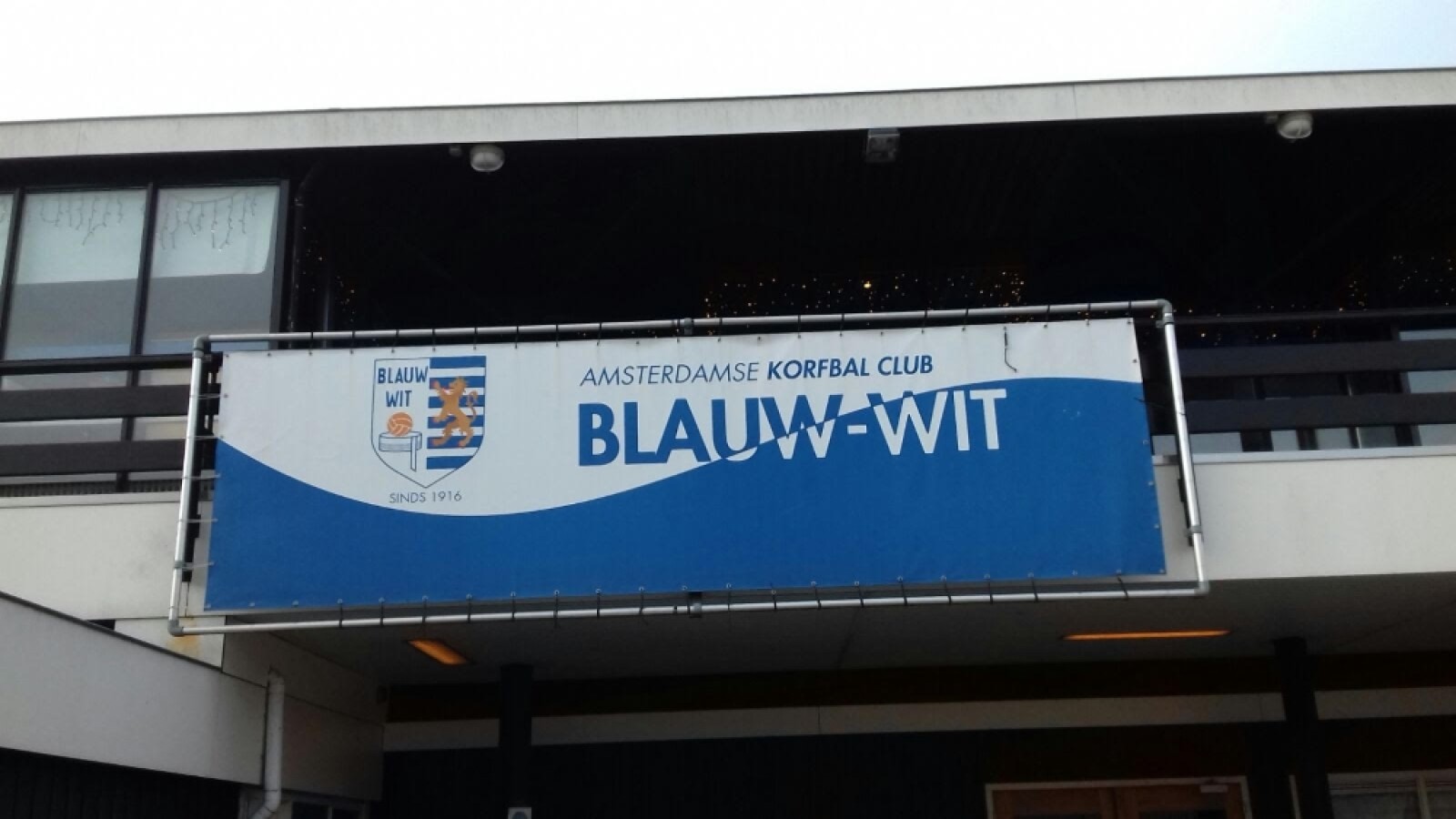 Civic De kamer schoonmaken Afm Sportclub met ballen: Blauw-Wit droomt van een multicultureel korfbalteam -  NH Nieuws
