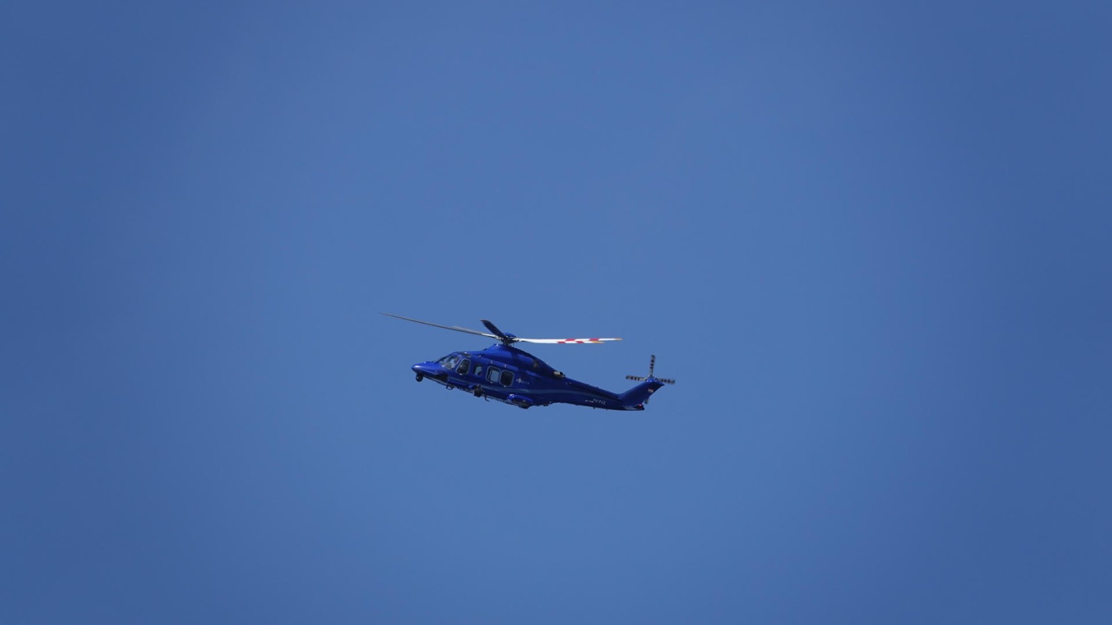 Politieactie Hoefplan Alkmaar / politiehelikopter