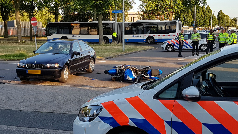 Motorrijder Gewond Bij Ongeluk In Amsterdam - NH Nieuws