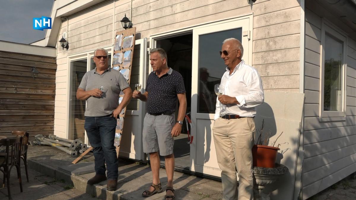 Vrienden houden dorp levend met restaurant: 