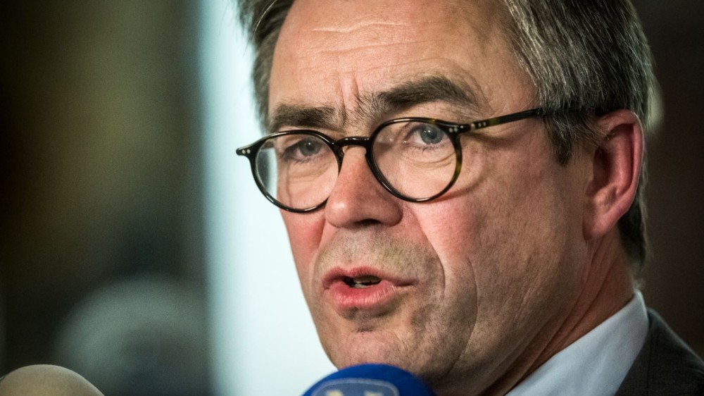 Dochters van Jos Wienen leden vermoedelijk aan corona Dochters van Jos Wienen leden vermoedelijk aan corona