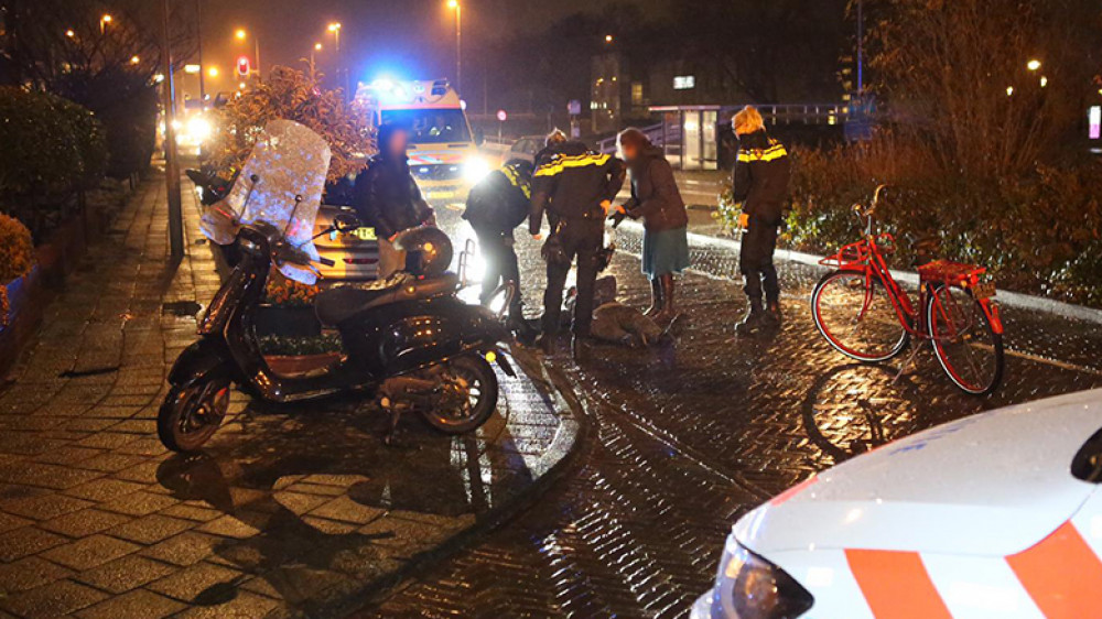 Fietser Gewond Na Botsing Met Scooter: Bestuurder Onder Invloed Van ...