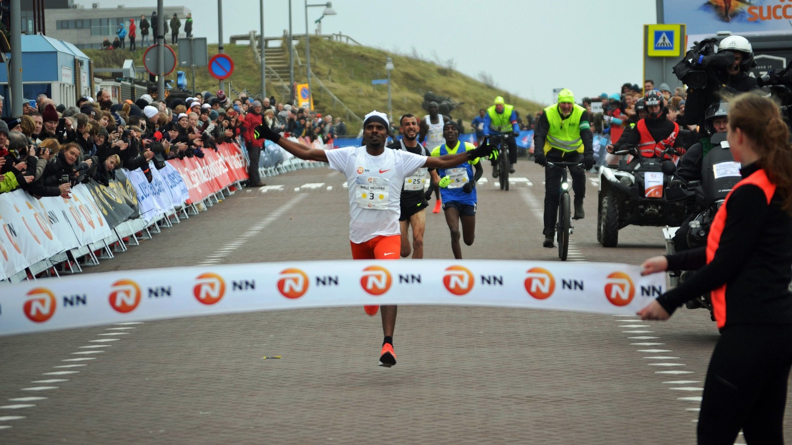 IN BEELD De Halve Marathon van Egmond aan Zee NH Nieuws