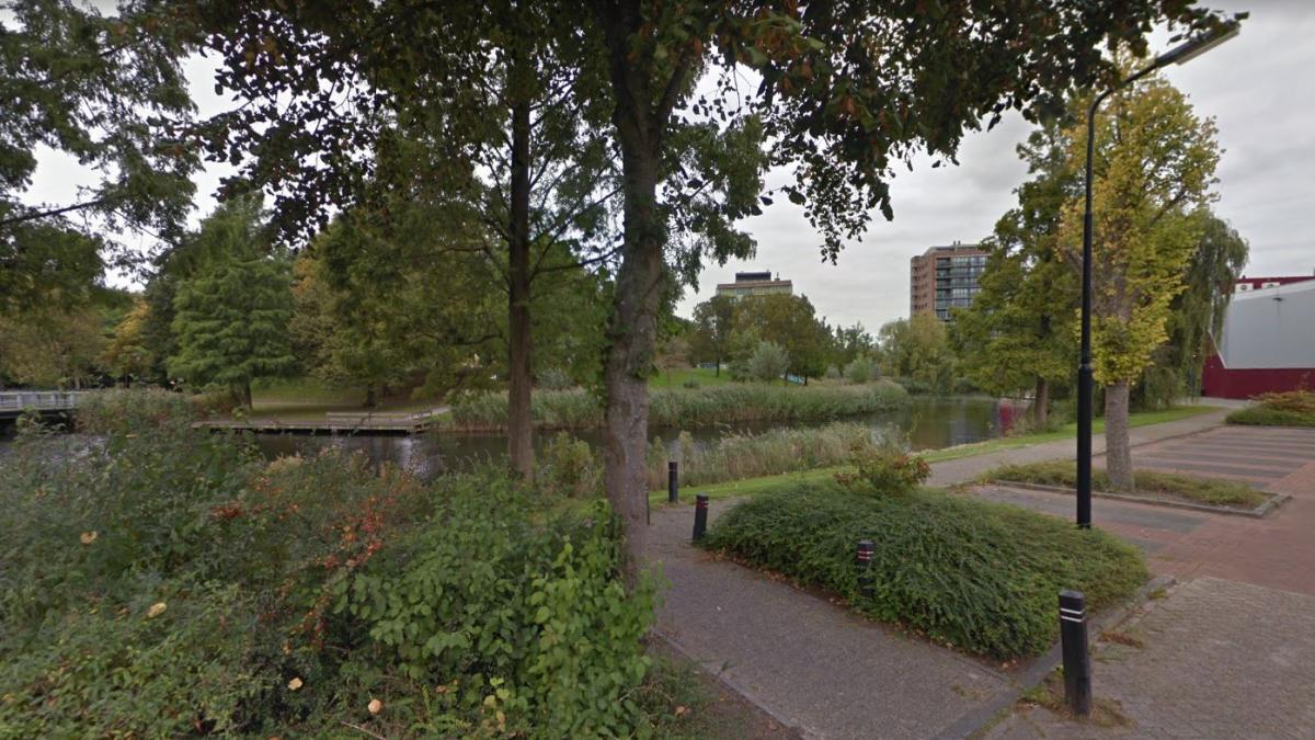 Gewapende mannen bedreigen en beroven jongens in Heerhugowaard