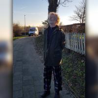 Andries uit Oosterland dwarsboomt omzagen van oude es: "Die boom gaat niet om!"