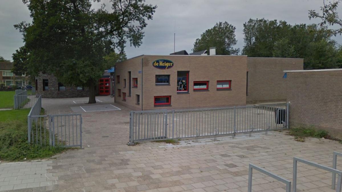 Plafond klaslokaal basisschool Lisserbroek ingestort