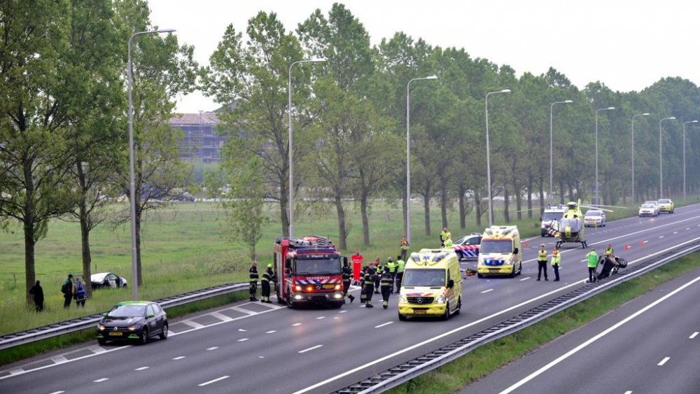 Auto Breekt Doormidden Bij Zwaar Ongeluk Op A9 Bij Akersloot - NH Nieuws