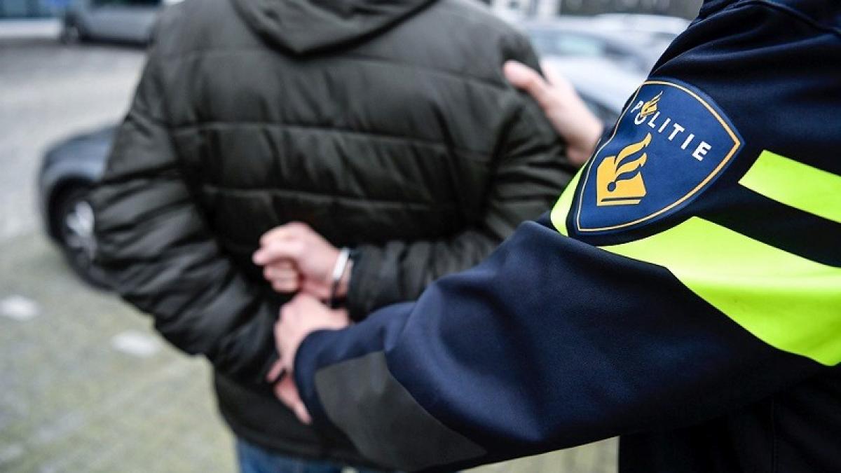 Alkmaarder (28) aangehouden na steekpartij in supermarkt Scheveningen
