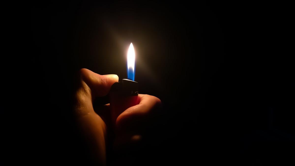 Stroomstoring in West-Graftdijk, Driehuizen en Zuidschermer: nieuwe week begint in het donker