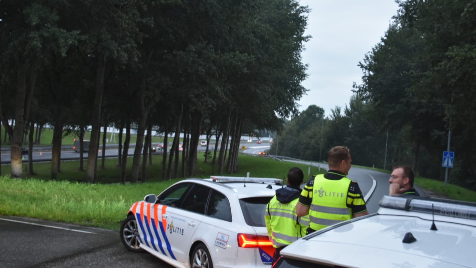 Overval Op Tankstation In Zaandam: Viertal Na Achtervolging Opgepakt Op A10  - Nh Nieuws