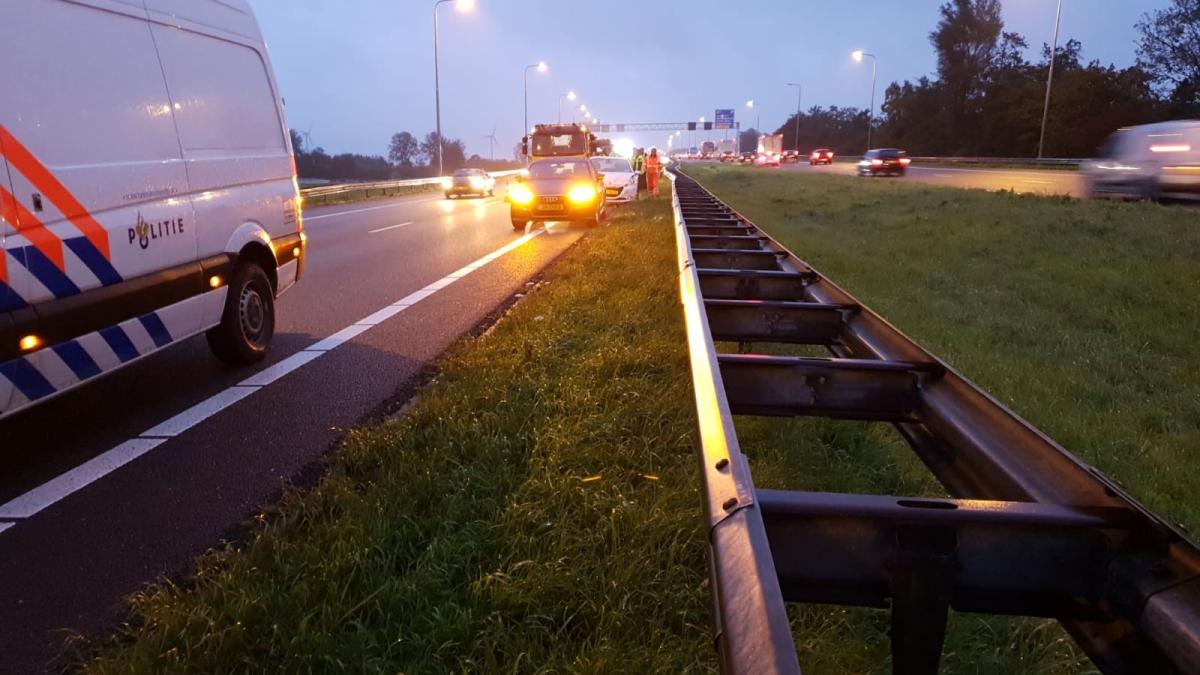 File door kettingbotsing op A7 bij Avenhorn voorbij