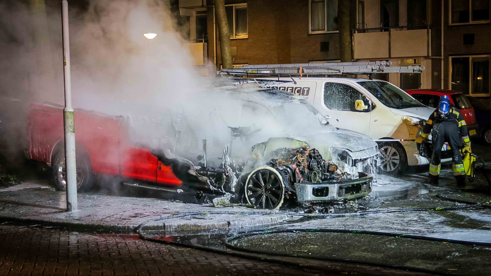 Drie auto's uitgebrand in één nacht in Beverwijk en Heemskerk NH Nieuws