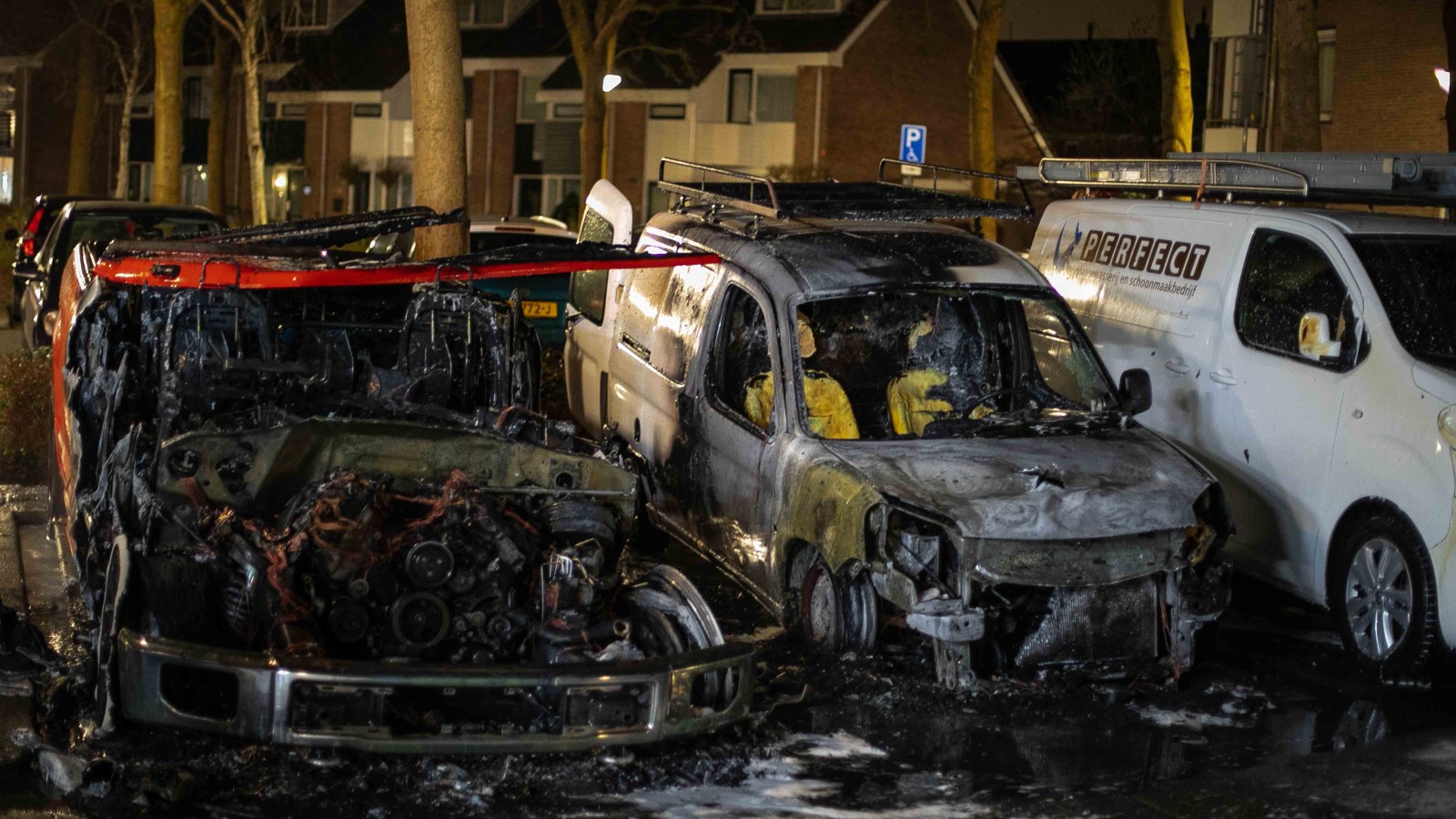 Drie auto's uitgebrand in één nacht in Beverwijk en Heemskerk NH Nieuws
