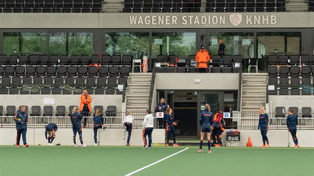 Hockeybond onderzoekt gevolgen sproeiverbod voor voortgang WK in Wagener Stadion Home