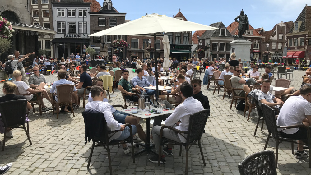 West-Friese havengemeenten willen riviercruisetoeristen langer in de stad houden