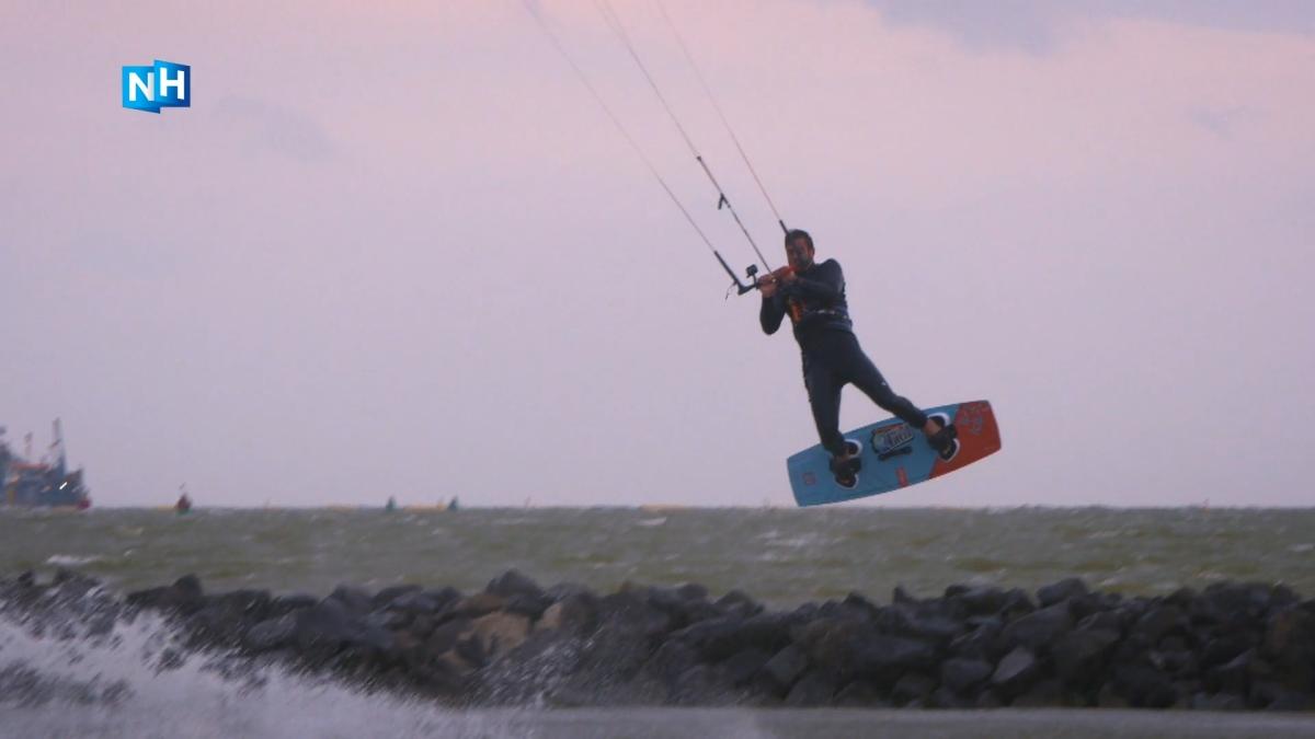 Al 25 jaar kitesurfen bij Kornwerderzand