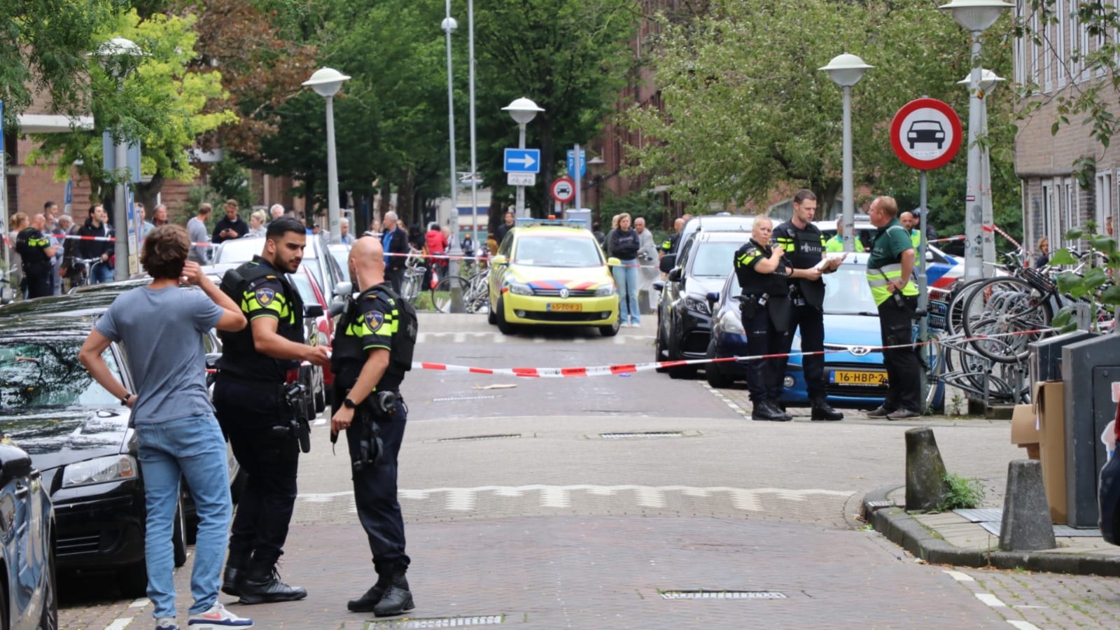 Amsterdamse 'politiekat' wereldwijd viral: 'Wordt herkend op straat