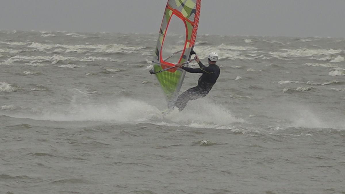 Code geel walhalla voor surfers: 