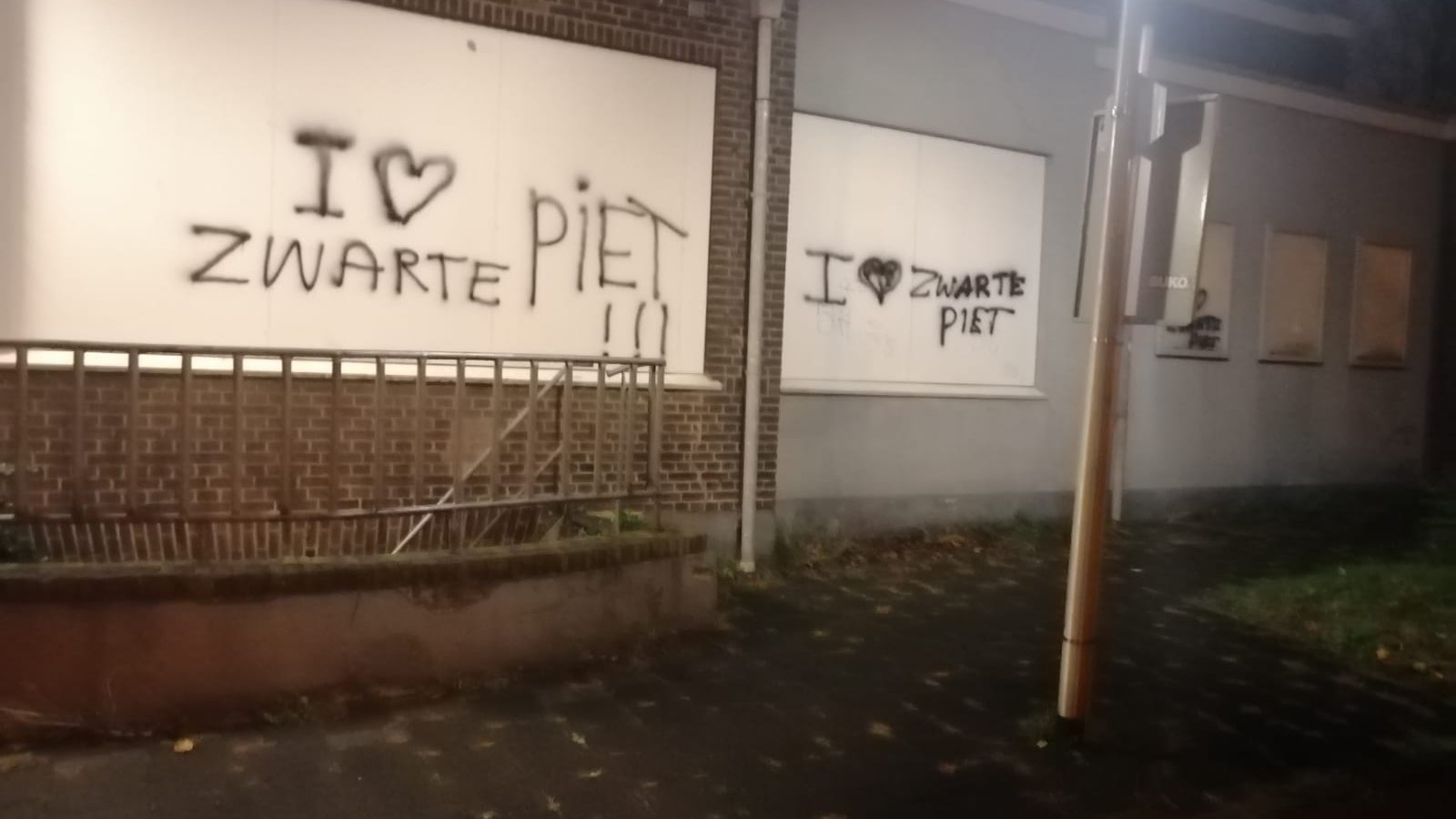 Spandoeken en graffiti in IJmuiden