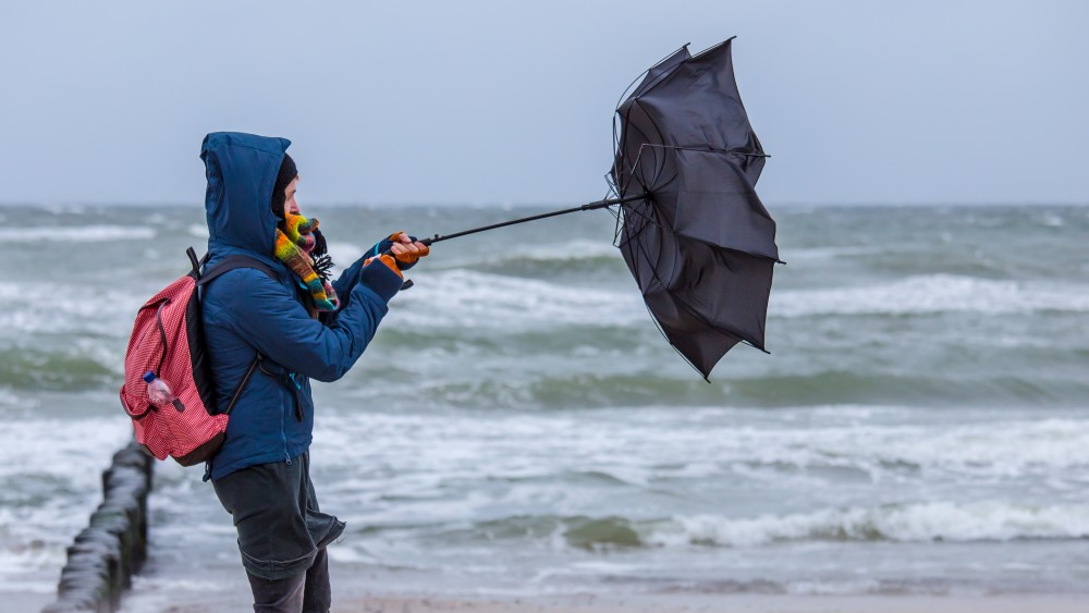 Code Oranje Vanwege Harde Storm In Noord-Holland, ANWB Verwacht Zware ...