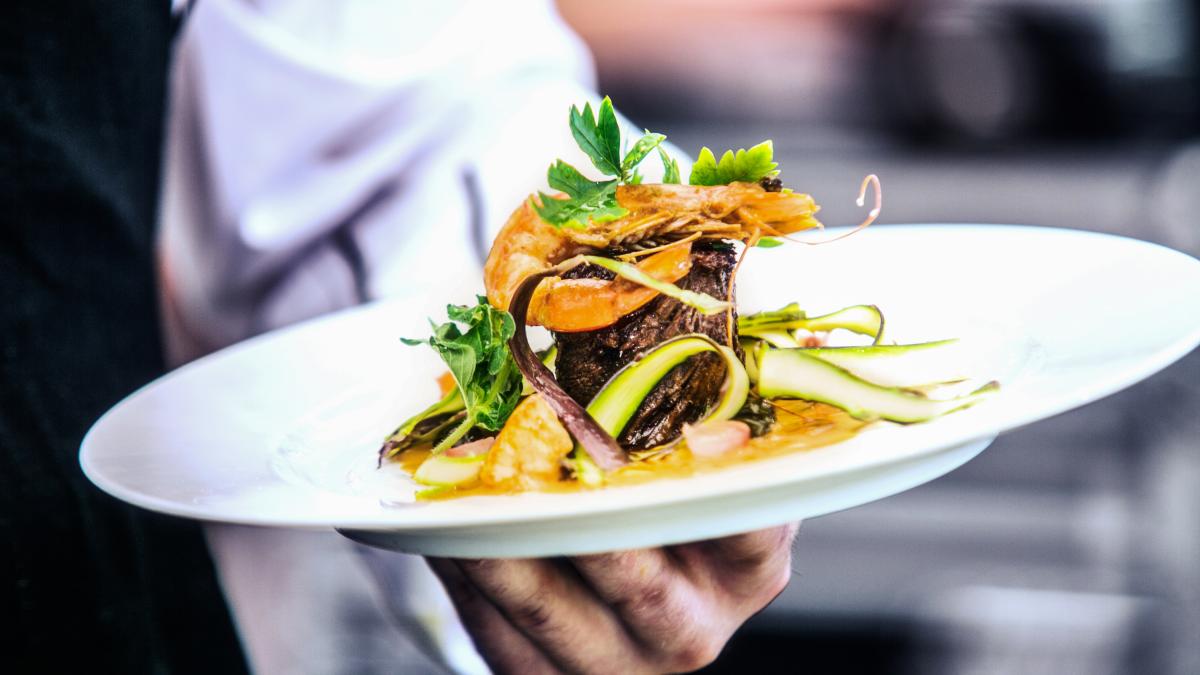 Manager spiekt in privé-chatgesprekken: koks eisen tienduizenden euro's