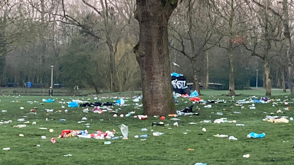 Afval in het Vondelpark