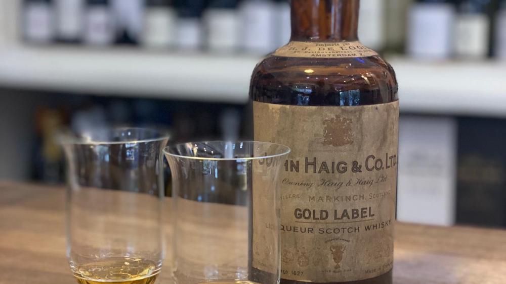 fonds Lada George Stevenson Negentig jaar oude whisky gevonden in wijnkelder: "Ik wil 'm proeven!" - NH  Nieuws