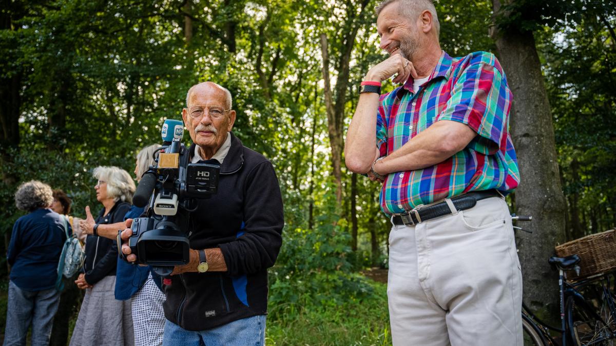 Hilversumse cameraman Rinus Michels (93) overleden