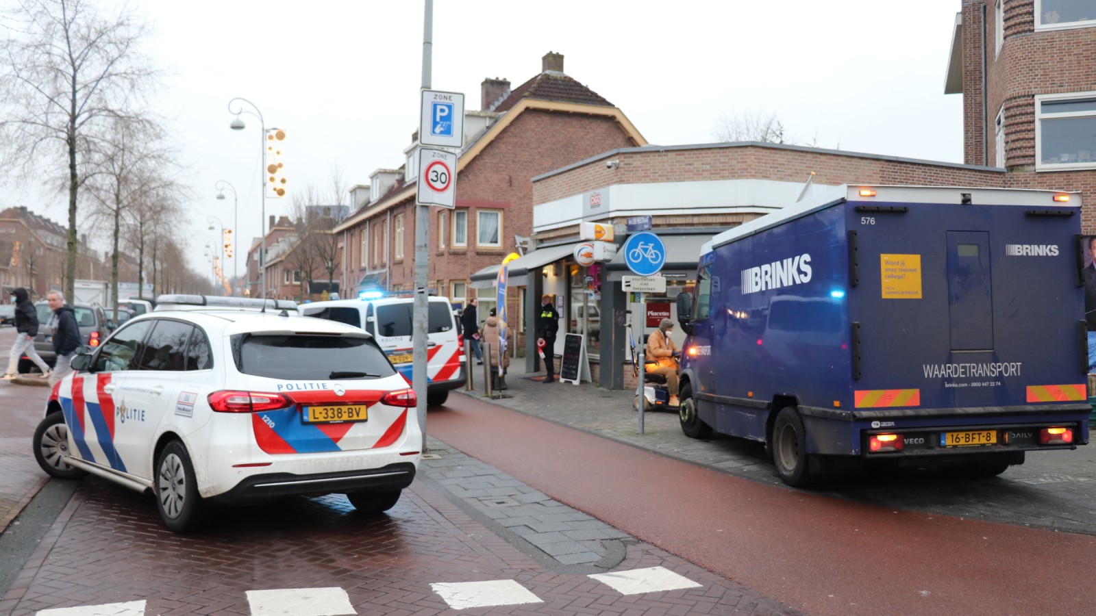 Mislukte overval op waardetransport in Van der Pekstraat in Noord