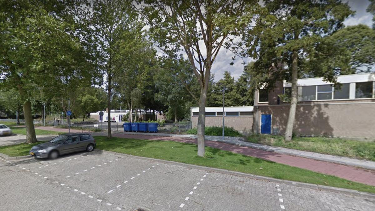 Vrouw (49) geslagen en beroofd door duo in Zwaanshoek