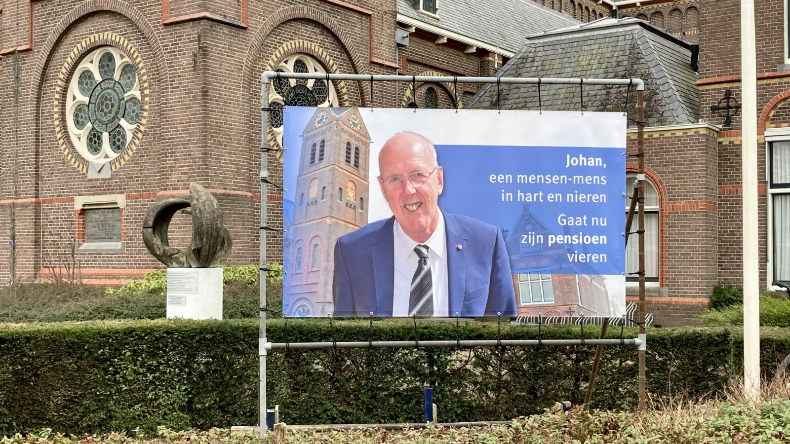 Spandoek voor pastor Johan Olling in Limmen
