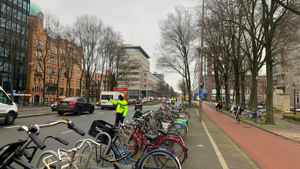 Fietser+gewond+bij+aanrijding+met+bestelbusje+in+Drachten