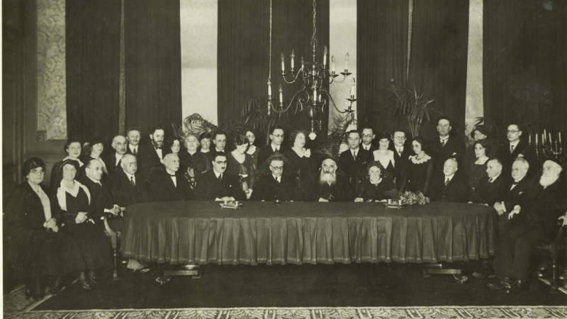 Joods Gemeentegebouw, bijeenkomst t.g.v. Jubileum Rabbijn De Vries, 3 mei 1932